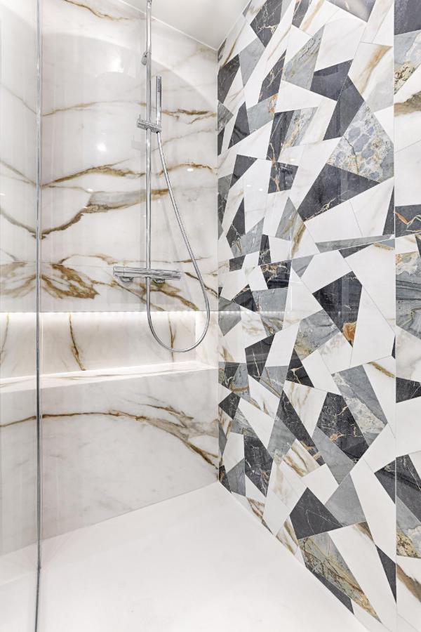 Unique Luxury Parisian Flat 2Br/6P -Champs Elysees Экстерьер фото
