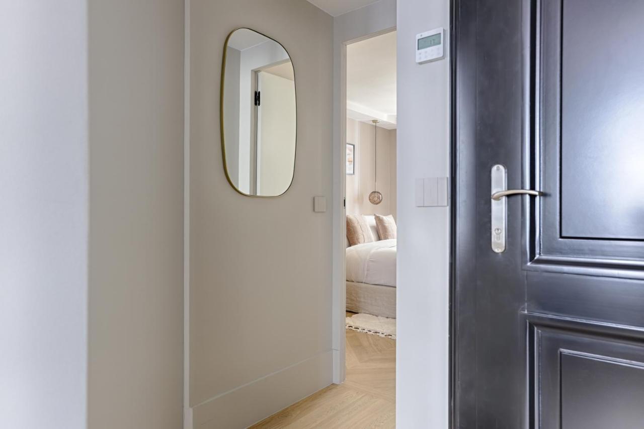 Unique Luxury Parisian Flat 2Br/6P -Champs Elysees Экстерьер фото