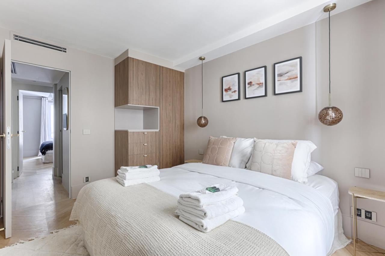 Unique Luxury Parisian Flat 2Br/6P -Champs Elysees Экстерьер фото