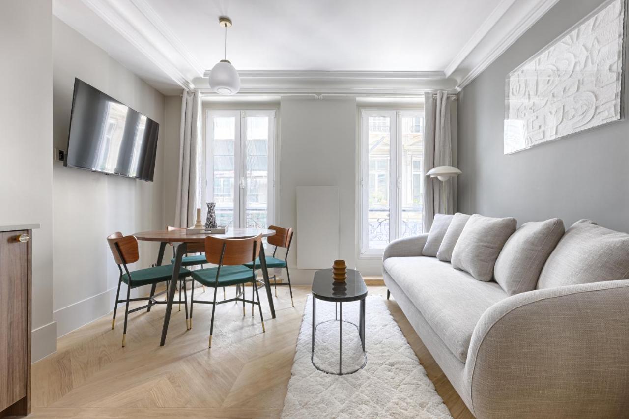 Unique Luxury Parisian Flat 2Br/6P -Champs Elysees Экстерьер фото