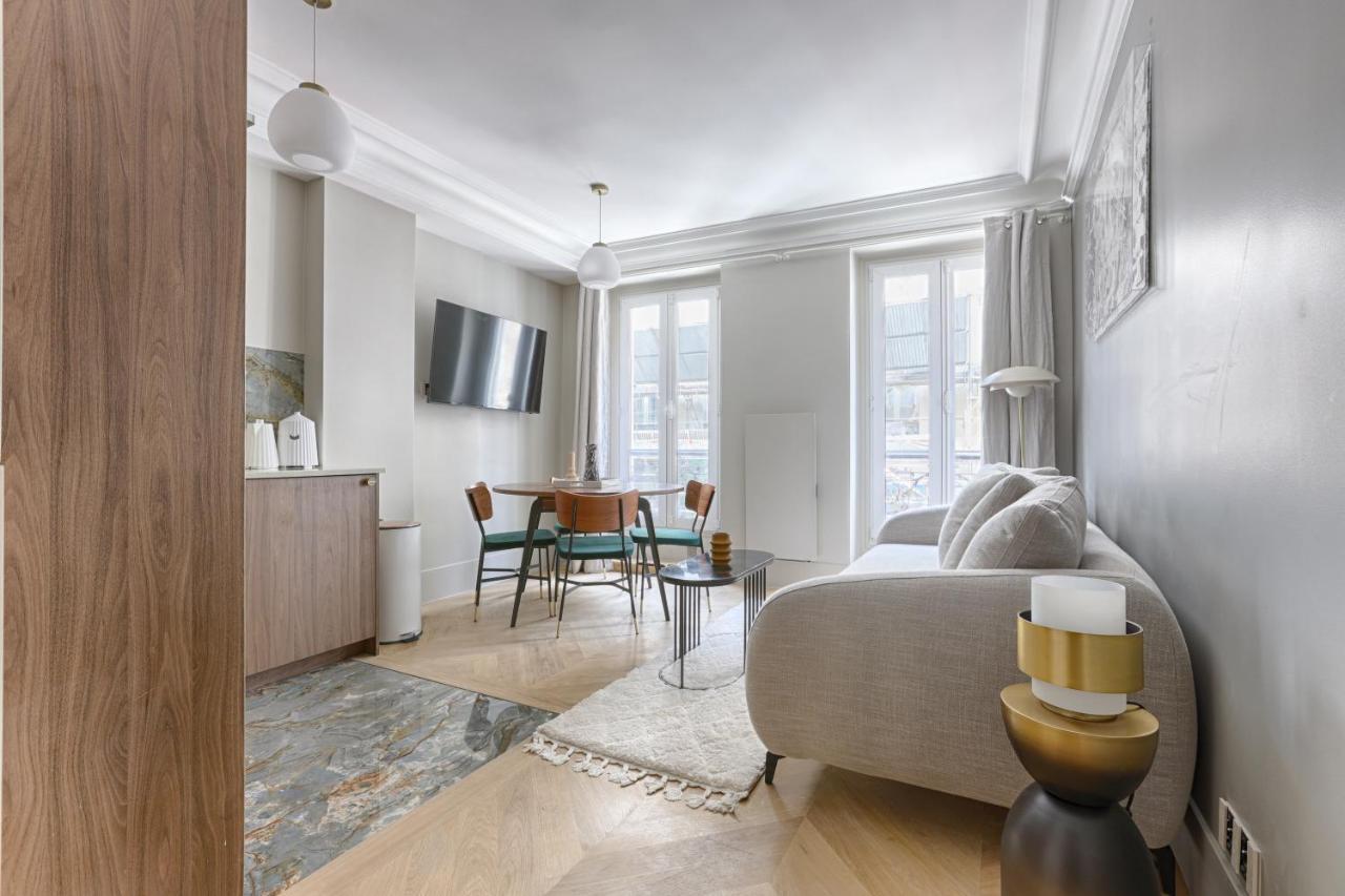 Unique Luxury Parisian Flat 2Br/6P -Champs Elysees Экстерьер фото